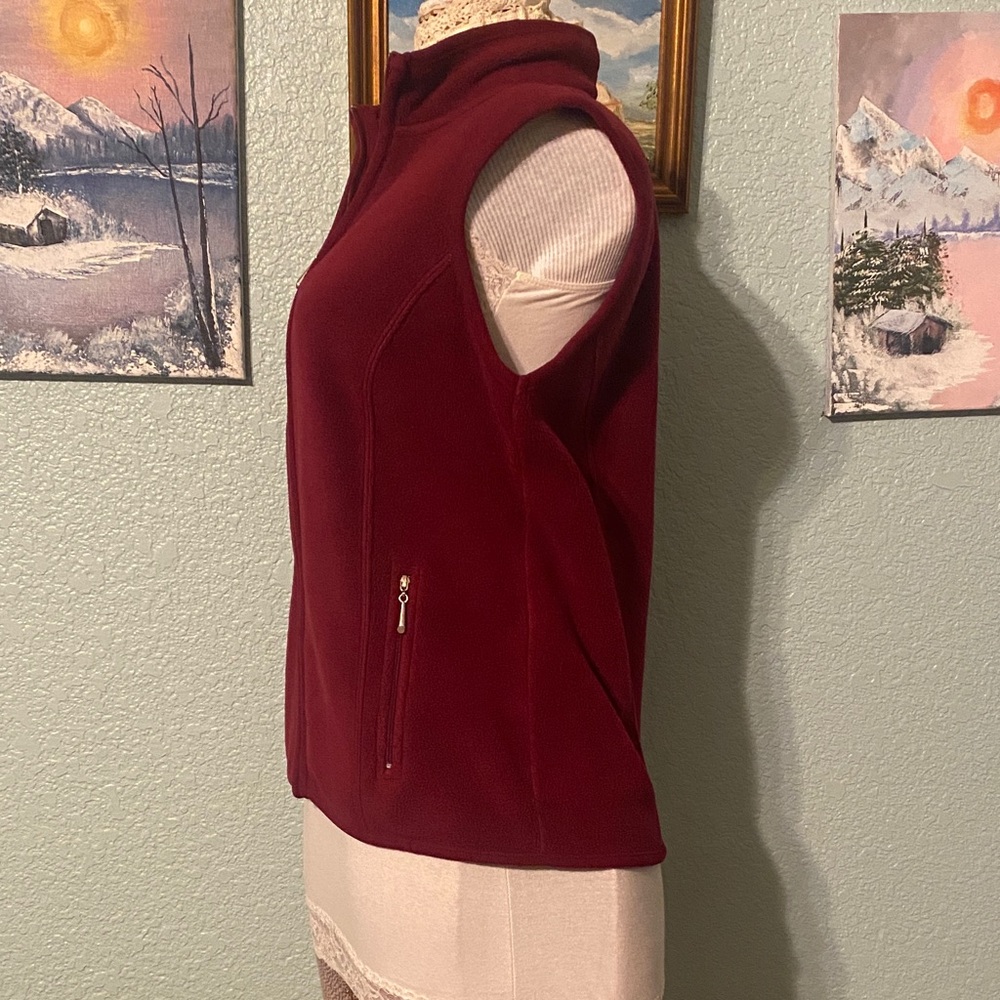 Karen Scott Sport Burgundy Fleece Vest - Picture 2 of 4